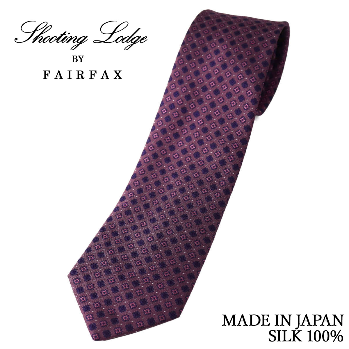 ◆Shooting Lodge by フェアファクス (シューティングロッジ)◆ 狩猟期だけに使われる森の中の別荘を意味したブランド名 伝統的でベーシックなネクタイが中心 上位のブランドで人気のあったネクタイパターンをリーズナブルなプライスで提供します【新着】フェアファクスタイ は コチラ ＞＞【シューティングロッジ】 は コチラ ＞＞【コンビニ受取対応商品】】※お使いのモニターによっては実際の色合いとは異なって見える場合がありますのでご了承下さい。ブランドFAIRFAX(フェアファクス)商品番号jg27952大剣の幅約8cmタイの長さ約145cmベースカラーオーキッドピンク素材シルク100%素材特徴高品質な国産シルク生地を使用しています。しなやかで滑りが良く締めやすさに優れています。 さらに、しっかりと打ち込まれた織りが適度なハリとコシを生み出し、美しいノットのディンプルをつくり出すことができます。商品特徴「クラシックパターンに、モダンな配色」 小紋とピンドットを組み合わせた、クラシックなパターン。 深みのあるオーキッドピンクにパープルを配した洒落た配色が、重厚な柄にモダンな表情をプラスします。 落ち着きの中にもさりげない華やかさを感じさせる、大人のビジネススタイルにふさわしい一本。 洗練されたVゾーンを演出し、スーツスタイルを品よく引き立てます。当店通常価格9,350円（税込）生産国日本 MADE IN JAPAN発売元フェアファクスコレクティブ株式会社※生地の裁断場所により、柄配置は写真と異なる場合がございます。 表記と実寸法に若干の誤差がある場合があります、予めご了承ください。