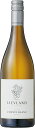 生産者名 Lievland Vineyards リーフランド・ヴィンヤーズ 商品名 Lievland Old Vine Chenin Blanc リーフランド オールド・ヴァイン シュナン・ブラン ヴィンテージ2021 容量 750ml 原産国南アフリカ 地方・地区・村 ウエスタン・ケープ 　コースタル・リージョン 　 パール 品質分類・原産地呼称W.O.パール 品種シュナン・ブラン 100% 醗酵破砕・除梗後1晩おいてステンレスタンク と旧樽にて醗酵 醸造:ステンレスタンクと樽 にて2カ月シュール・リーを行う 平均年間生産量3,000本 ALC度数13％ キャップ仕様スクリューキャップ 種類スティルワイン 色白 味わい辛口 飲み頃温度13℃ パイナップル等のリッチなノーズを持ち 、芳醇で熟度の高い果実味が口中に広がります。 高い酸も特徴で、軽やかな樽感と綺麗にまとまります。 コンクール入賞歴(2020)サクラ・アワード 2021 金賞、 ジルベール&ガイヤール インターナショショナル・チャレンジ金賞 Lievland Vineyards リーフランド・ヴィンヤーズ 南アフリカの名門スターク・コンデのオーナー 醸造家ホセ・コンデ氏とユーステンバーグの オーナー醸造家であるティレル＆フィリップ ・マイバーグ兄弟が2017年に立ち上げたワイ ンブランドです。90年台後半には南アフリカ TOP生産者であったステレンボッシュのワイ ナリー「リーフランド」の農園・醸造所跡地 を購入。名門ワイナリーに新たな息吹を吹き 込む3人の挑戦が始まりました。南アフリカの名門スターク・コンデのオーナー醸造家ホセ・コンデ氏とユーステンバーグのオーナー醸造家であるティレル＆フィリップ・マイバーグ兄弟が2017年に立ち上げたワインブランドです。90年台後半には南アフリカTOP生産者であったステレンボッシュのワイナリー「リーフランド」の農園・醸造所跡地を購入。名門ワイナリーに新たな息吹を吹き込む3人の挑戦が始まりました。