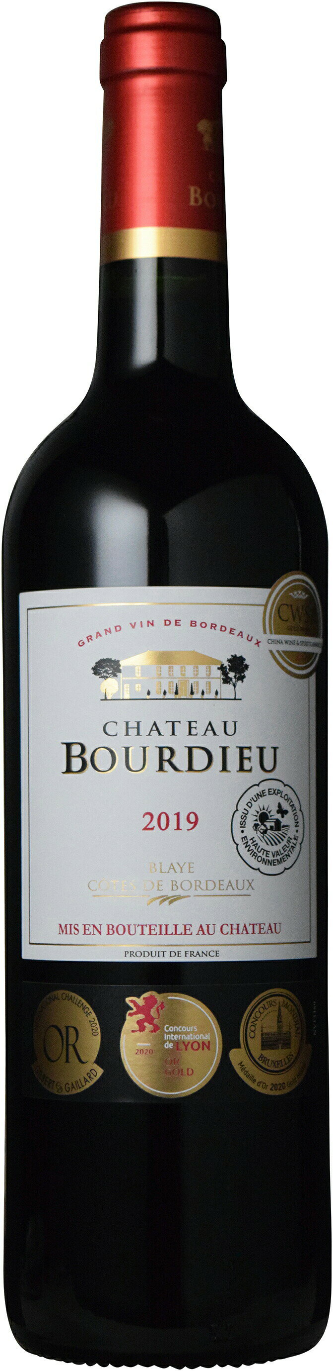 品番614901 バーコード4997678149017 生産者名 Mis en Bouteille au Chateau シャトー元詰 商品名 Chateau Bourdieu シャトー・ブルデュー ヴィンテージ2019 容量750ml 原産国フランス 地方・地区ボルドー ブライ 品質分類・原産地呼称A.O.C.ブライ・コート・ド・ボルドー 格付 品種メルロー 87%/カベルネ・ソーヴィニヨン 10%/カベルネ・フラン 3% 醗酵ステンレスタンク 熟成ステンレスタンク18カ月 平均年間生産量250,000本 ALC度数14.5％ キャップ仕様 種類スティルワイン 色赤 味わいフルボディ 飲み頃温度16℃ ボトルサイズ(幅/高さ/奥行) 76 x 302 x 76 mm コメントシャトー・ブルテューの畑は、1464年から存在しており長い歴史を持つブドウ畑です。濃いルビー色、熟した黒果実の香りが広がります。タンニンのしっかりした力強い赤ワインです。 コンクール入賞歴(2019)デキャンター ワールド・ワイン・アワード 2020 プラチナ 97点/リヨン インターナショナル・コンペティション 2020 金賞/ジルベール&ガイヤール 2020 金賞/コンクール・モンディアル・ド・ブリュッセル 2020 金賞/チャイナ ワイン&スピリッツ・アワード 2020 金賞/ヨーロッパ・ワイン・アンド・スピリッツ 2020 金賞 季節のご挨拶 御正月 お正月 御年賀 お年賀 御年始 母の日 父の日 初盆 お盆 御中元 お中元 お彼岸 残暑御見舞 残暑見舞い 敬老の日 寒中お見舞 クリスマス クリスマスプレゼント お歳暮 御歳暮 春夏秋冬 日常の贈り物 御見舞 退院祝い 全快祝い 快気祝い 快気内祝い 御挨拶 ごあいさつ 引越しご挨拶 引っ越し お宮参り御祝 志 進物 長寿のお祝い 60歳 還暦（かんれき） 還暦御祝い 還暦祝 祝還暦 華甲（かこう） 祝事 合格祝い 進学内祝い 成人式 御成人御祝 卒業記念品 卒業祝い 御卒業御祝 入学祝い 入学内祝い 小学校 中学校 高校 大学 就職祝い 社会人 幼稚園 入園内祝い 御入園御祝 お祝い 御祝い 内祝い 金婚式御祝 銀婚式御祝 御結婚お祝い ご結婚御祝い 御結婚御祝 結婚祝い 結婚内祝い 結婚式 引き出物 引出物 引き菓子 御出産御祝 ご出産御祝い 出産御祝 出産祝い 出産内祝い 御新築祝 新築御祝 新築内祝い 祝御新築 祝御誕生日 バースデー バースディ バースディー 七五三御祝 753 初節句御祝 節句 昇進祝い 昇格祝い 就任 弔事 御供 お供え物 粗供養 御仏前 御佛前 御霊前 香典返し 法要 仏事 新盆 新盆見舞い 法事 法事引き出物 法事引出物 年回忌法要 一周忌 三回忌、 七回忌、 十三回忌、 十七回忌、 二十三回忌、 二十七回忌 御膳料 御布施 法人向け 御開店祝 開店御祝い 開店お祝い 開店祝い 御開業祝 周年記念 来客 お茶請け 御茶請け 異動 転勤 定年退職 退職 挨拶回り 転職 お餞別 贈答品 粗品 粗菓 おもたせ 菓子折り 手土産 心ばかり 寸志 新歓 歓迎 送迎 新年会 忘年会 二次会 記念品 景品 開院祝い プチギフト お土産 ゴールデンウィーク GW 帰省土産 バレンタインデー バレンタインデイ ホワイトデー ホワイトデイ お花見 ひな祭り 端午の節句 こどもの日 スイーツ スィーツ スウィーツ ギフト プレゼント お返し 御礼 お礼 謝礼 御返し お返し お祝い返し 御見舞御礼 ここが喜ばれます 個包装 上品 上質 高級 お取り寄せスイーツ おしゃれ 可愛い かわいい 食べ物 銘菓 お取り寄せ 人気 食品 老舗 おすすめ インスタ インスタ映え こんな想いで… お父さん お母さん 兄弟 姉妹 子供 おばあちゃん おじいちゃん 奥さん 彼女 旦那さん 彼氏 先生 職場 先輩 後輩 同僚 取り扱いワイン カリフォルニアワイン カルフォルニアワイン　ナパワイン　アメリカワイン　オレゴンワイン　ワシントンワイン　 ニューヨークワイン　ニュージーランドワイン　オーストラリアワイン　南アフリカワイン　南アワイン　チリワイン　 アルゼンチンワイン　フランスワイン　シャンパーニュ　シャンパン　ボルドー　ブルゴーニュ　イタリアワイン　 スペインワイン　ニューワールド　オールドワールド　新世界　旧世界