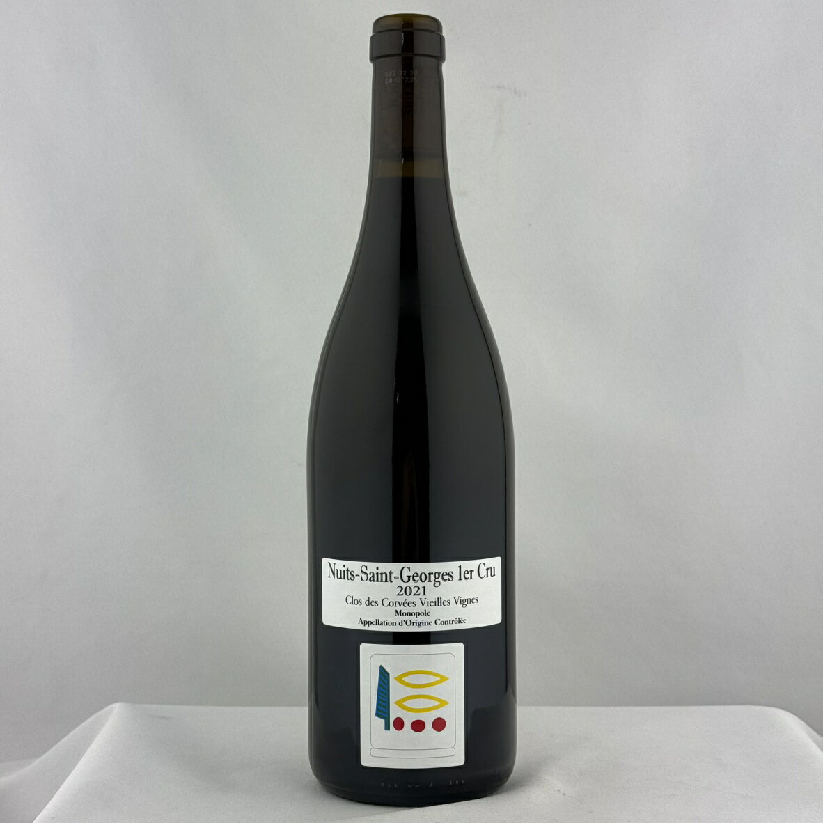 赤ワイン商品説明口当たりは、肉厚な果実味がしっかりと感じられ、シルキーなタンニンと生き生きとした酸が重なり、力強くもエレガントな印象。商品情報色・タイプ:赤/辛口品種:ピノノワール容量:750ml生産:フランス　ブルゴーニュ/ニュイ・サン・ジョルジュ注意事項・商品リニューアル等により、パッケージデザイン、内容量、成分等が変更され、表示画像と異なる場合がございます。・大量注文等で一時在庫切れが発生する場合がございます。・他のサイトでも販売中で、在庫がない場合もあります。品切れの際は注文をキャンセルすることがありますので、ご了承ください。