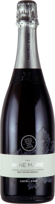 白泡ワイン,ワイン,スペイン,カタルーニャ,チャレッロ,マカベオ,パレリャーダ,カステル ダージュ,スパークリング,シャンパン,発泡,ビオ,自然派,オーガニック,ギフト,プレゼント,贈り物,家飲み,お祝い,記念日,商品説明スペイン バルセロナ近郊でビオディナミ栽培したブドウ3種をゆっくりプレスし、ステンレスタンクで発酵後、24ヶ月間瓶内2次発酵 熟成、ノンドザージュで瓶詰めしました。やや濃いイエローの外観、フレッシュなもぎたてリンゴや洋梨の香り、きめ細やかな泡立ちで程良いクリアな味わいに細かいリンゴの果実味が口中に弾けるシャンパーニュと遜色ないリッチな味わいです。商品情報色・タイプ：白泡（辛口）品種：チャレッロ40％ マカベオ40％ パレリャーダ20％産地：カタルーニャ生産者：カステル ダージュ原産地呼称：D O Cava カヴァアルコール度数：12％こちらの商品はお取り寄せ商品になります。・発送まで2日〜5日お時間が掛かります。・発送予定日は予告なく変更される場合がございます。・ヴィンテージが変更になる場合がございます。・輸入元様の在庫が欠品する場合がございます。注意事項・商品リニューアル等により、パッケージデザイン、内容量、成分等が変更され、表示画像と異なる場合がございます。・大量注文等で一時在庫切れが発生する場合がございます。・他のサイトでも販売中で、在庫がない場合もあります。品切れの際は注文をキャンセルすることがありますので、ご了承ください。