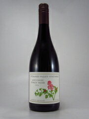 ●ピラミッド　ヴァレー　ヴィンヤーズ　アース　スモーク　カンタベリー　ピノ　ノワール　　750ml　赤　PYRAMID VALLEY Vineyards Earth Smoke Canterbury Pinot Noir