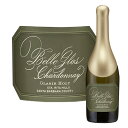 width="360"Belle Glos　Glasir Holt Vineyard　Santa Rita Hills　Chardonnay ピノ・ノワールに魅せられた男 ジョー・ワーグナーが「この区画はシャルドネ以外あり得ない」とついに白ワイン造りに乗り出すきっかけとなった特別な単一畑がついにリリース。 日本にはごくわずかの割当しかない超レアワインです！ 「ケイマス ヴィンヤード」の創始者チャック・ワグナーの母ローナの旧姓「ベル・グロス」からワイナリー名がつけられました。 ワイン生産者である前に栽培家であり続けた血族らしく、凝縮した果実からは濃潤で深みのあるワインの実現を可能とさせました。 1880年代からナパに続く伝統一家の名を汚さぬ姿勢が伝わる、エネルギッシュなワインを生み出します。 ピノ・ノワールに魅せられた男 ジョー・ワーグナーが「この区画はシャルドネ以外あり得ない」とついに白ワイン造りに乗り出すきっかけとなった特別な単一畑がついにリリース。 日本にはごくわずかの割当しかない超レアワインです！ 元々ピノ・ノワールを栽培するために手に入れたサンタ・リタ・ヒルズの区画「グラシール・ホルト」ですが、そのチョーキーな石灰質の土壌を見てシャルドネを新たに植えることを決意。 海風の影響で昼夜問わず涼しくキレイな酸が生まれ、土壌のミネラル感とともに上品な味わいを生み出します。 90％フレンチオーク樽、10％コンクリートタンクで12か月間熟成。 アップルパイや軽く焼いたマシュマロ、バナナクリームの香りに、メロンやバターたっぷりのブリオッシュの味わい。 カリフォルニアらしい芳醇な甘味を、リンゴのフレッシュな酸味がまとめ上げています。 そのゴージャスな見た目と超絶リッチかつエレガントな味わいで、アメリカのワイン好きセレブたちを魅了しています。 ※商品画像はイメージです。 入荷時によりラベル、デザイン、ヴィンテージ、などが実物と異なる場合がございます。 ※別店舗と並行して販売いたしております。 在庫の管理には注意を払っておりますが、別店舗との売り違いにより売り切れの場合がございます。 何卒ご了承の上、ご購入頂きますようお願い申し上げます。 ※ブレンド比率や他詳細データ（輸入元提供）などは掲載時点のデータです。 購入時点でのデータと異なる場合もございます。