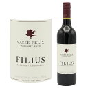 ヴァス フェリックス フィリウス カベルネ ソーヴィニヨンVasse Felix Filius Cabernet Sauvignon 750ml 西オーストラリア マーガレットリヴァー 赤ワイン 赤 プレゼント ギフト西オーストラリアのマーガレット・リバーで初めてビジネスとしてブドウ畑とワイナリーを設立したのがヴァス・フェリックス。 この風変わりな名前は、この地域での昔の出来事にちなんで付けられました。 “ヴァス”はフランス人水兵の名前で、19世紀にフレシネ船長率いるジオグラフ号がオーストラリアの海岸線の調査をしている最中に、彼のボートがバッセルトンの近くで転覆し溺れてしまいました。 世界の中でも孤立したワイン産地であるマーガレット・リヴァーは、古い土地と独特の海岸線が特徴です。 オーストラリア大陸の南西部、四角形の半島がインド洋に迫り出す形で位置しており、内陸部は砂漠になっています。 地中海性気候で、夏と冬の寒暖差が極端に変化せず、ブドウの生育に理想的な気候となっています。特に世界レベルのカベルネ・ソーヴィニヨンとシャルドネを生み出す銘醸地です。 異なるテロワールを持つ独特な土壌、地形やマイクロ・クライメイト（海・風・地形等の影響により局地的に天気や環境が変わること）など、それらの要素がブドウ品種の多様な個性を持つ精緻なワインの味わいへと繋がっていきます。 ワイナリーはサステナブルな農業も実践しており、畑における生物多様性や環境への責任を持ったブドウ栽培を心掛け、NASAAのオーガニック認証も申請中です。 チーフワインメーカーのヴァージニア・ウィルコックはワイン醸造における人的介入を最小限に抑えることにより複雑で精緻な土地の味わいを表現するワインを生み出しています。 オーストラリア　ワインの女神Virginia Willcock　ヴァージニア・ウィルコック女史 オーストラリアのワイン専門誌で「グルメ・トラベラー・ワイン・マガジン」で「ワイナリー・オブ・ザ・イヤー2012」を獲得しました。 「ワイン&スピリッツ2012」でTOP100ワイナリーに選出と、非常に評価の高い女性醸造家です。 日本を代表するワイン評論家山本昭彦先生のワインレポートにおいても素晴らしい賛辞が踊っていました。 ヴァージニア・ウィルコック女史は 「醸造家として私たちは模索し続け、人々が愛して止まない素晴らしいワインを追い求める。ヴァス・フェリックスは環境に配慮しながら、歴史あるブドウ畑で高品質なワインを造ることに取り組んでいる。ユニークで独特のスタイルを確立し、それはやがて世界中の人々が認めることとなるだろう」と談。 ヴァージニアは、より環境に配慮したワイン醸造において、微生物学がブドウとブドウ畑で果たす役割に並々ならぬ関心を抱いている。 この取組はヴァス・フェリックスでの醸造を通じて大きな発展を遂げ、豪州の他のブドウ栽培者、特にシャルドネとカベルネ・ソーヴィニヨンの天然酵母発酵に多大な影響を与えました。 マーガレット・リヴァーの砂利質のローム土壌は世界最古の土壌として知られており、その特徴は乾燥して痩せた土地、適切な排水機能が挙げられます。 地域の中でも最も古いホーム・ヴィニヤードを含む各畑をヴァス・フェリックスは綿密に管理しています。 Vasse Felix Filius Cabernet Sauvignon ヴァス・フェリックス 　フィリウス　/ カベルネ・ソーヴィニヨン 「フィリウス」とはラテン語で子供を意味するヴァス・フェリックスのエントリーライン。 このワイナリーで一番価格帯の低い入門シリーズであるにも関わらず、ほとんどのヴィンテージで各評論家から高得点を付けています。 地方： 西オーストラリア 原産地呼称：マーガレット・リヴァーGI 品種：カベルネ・ソーヴィニヨン主体、マルベック、プティ・ヴェルド 醸造：100％フレンチオークで発酵、熟成。新樽13％。12ヶ月熟成。 濃密なブラックカラントとブラックチェリーのアロマがコーヒーチョコレートと共に広がり、セージ、ローリエ、マッシュルームトリュフが加わります。 ジューシーなダークチェリーと風味豊かなダークチョコレートがブラックフォレストケーキを思い起こさせます。 快活な果実と鮮やかな酸、魅力的なタンニンがドライなフィニッシュまで余韻長く続きます。 ※商品画像はイメージです。 入荷時によりラベル、デザイン、ヴィンテージ、などが実物と異なる場合がございます。 ※別店舗と並行して販売いたしております。 在庫の管理には注意を払っておりますが、別店舗との売り違いにより売り切れの場合がございます。 何卒ご了承の上、ご購入頂きますようお願い申し上げます。 ※ブレンド比率や他詳細データなどは掲載時点のデータです。 購入時点のデータと異なる場合もございます。