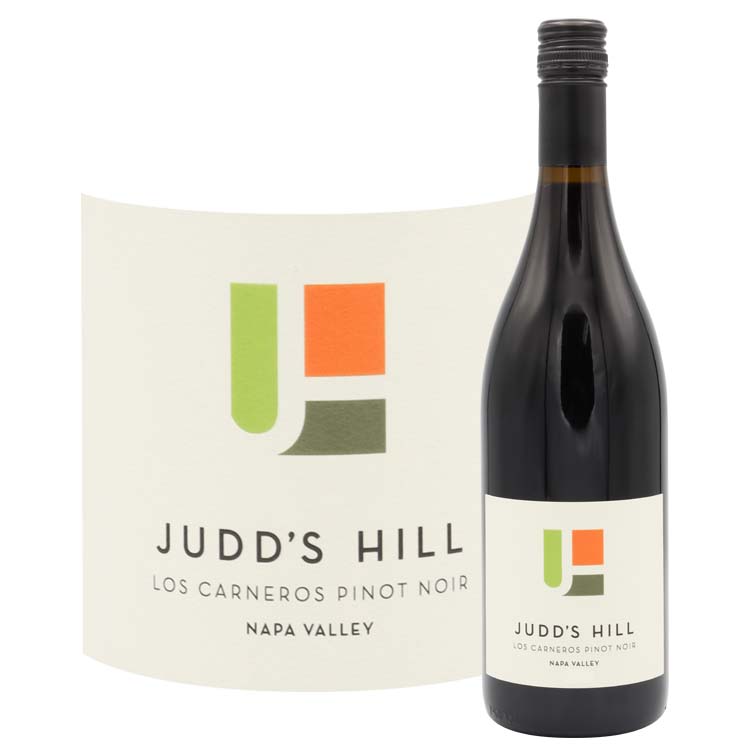 ジャッズ ヒル　カーネロス　ピノ ノワール　2018 Judd's Hill Los Carneros Pinot Noir 750ml 赤ワイン 赤 ワイン カリフォルニア ナパ ギフト プレゼント ジャッズヒルJudd's Hill　ージャッズ・ヒルー Having a good time making great wine with family（家族で楽しく素晴らしいワインを造る） 1970年代初頭にガレージワインメーカーとしてスタートしたジャッズ・ヒル・ワイナリー。 2世代にわたるフィンケルスタイン家が経営。ナパ・ヴァレー東部の丘陵地帯にある14エーカーのブドウ畑を購入し、設計・建設されました。 創業以来、果実味豊かで凝縮感がありながら、バランスが良く、食事に合うシグネチャーワインを造り続けています。 彼らのモットーは、「Having a good time making great wine with family（家族で楽しく素晴らしいワインを造ること）」です。 小ロットワインの芸術を極め、品質を担保 現在は、お客様をお迎えする機会を増やすために施設を移転。 年間生産量も3,000ケース以下と小規模生産にこだわっています。限られた量しか生産しないのは、お客様が期待する品質とバランスを担保するためです。 絵画、詩、音楽など、家族のそれぞれが独自の芸術表現を持っている芸術一家な彼ら。ワインもひとつの芸術的表現とみなし、希少な品種や隠れたブドウ畑で作られたワイン造りをするなど、遊び心満載でお客様を楽しませています。 寄付活動にも積極的 ナパ・ヴァレーでは、ワインの寄付が資金調達の大きな部分を占めています。 多くの非営利団体がナパ・ヴァレーの恵みを資金調達に役立てており、ジャッズ・ヒルもその一翼を担っています。ワインの寄付により地元のチャリティや非営利団体を支援するだけでなく、自らイベントを開催し、地域社会に貢献しています。 Judd's Hill Los Carneros Pinot Noir ジャッズ・ヒル　ロス・カーネロス　ピノ・ノワール 綺麗なルビー色。チャーミングなベリーの香り。 カーネロスらしい、やや穏やかな酸味と程よい果実味。 柔らかく深いタンニンがバランス良く調和し、まさに遊び心に溢れる芸術的なピノ・ノワールです。 ※商品画像イメージです。 入荷時によりラベル、デザイン、ヴィンテージ、などが実物と異なる場合がございます。 ※別店舗と並行して販売いたしております。 在庫の管理には注意を払っておりますが、別店舗との売り違いにより売り切れの場合がございます。 何卒ご了承の上、ご購入頂きますようお願い申し上げます。