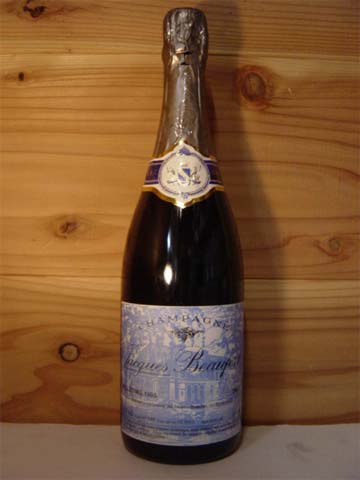 ジャック ボーフォール ブリュット ミレジム[1995]年 R.M.Jacques Beaufort Brut Millesim '95フランス国内で80％が販売されてしまう（ワイナート21号でも特集記事）シャンパーニュにおけるビオロジック栽培の草分け的存在のR M