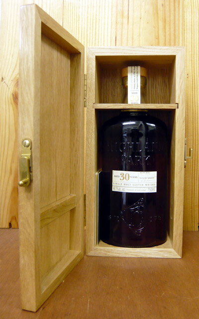 【木箱入】ハイランド パーク[30]年もの シングル ハイランド モルト スコッチ ウイスキー 48.1％ 750mml 超豪華オーク製木箱入り(テイスティングノート付)HIGHLAND PARK Aged 30 Years Single Malt Scotch Whisky (Distilled KIRKWAKK (ORKNEY)) 48.1% 750ml