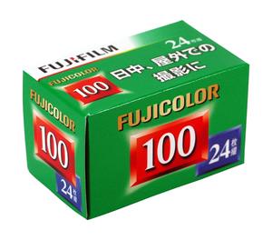 自然な色再現、日中・屋外での撮影に富士フィルム 35mmフィルム FUJICOLOR 100 24枚撮り 135 FUJICOLOR-S 100 24EX1