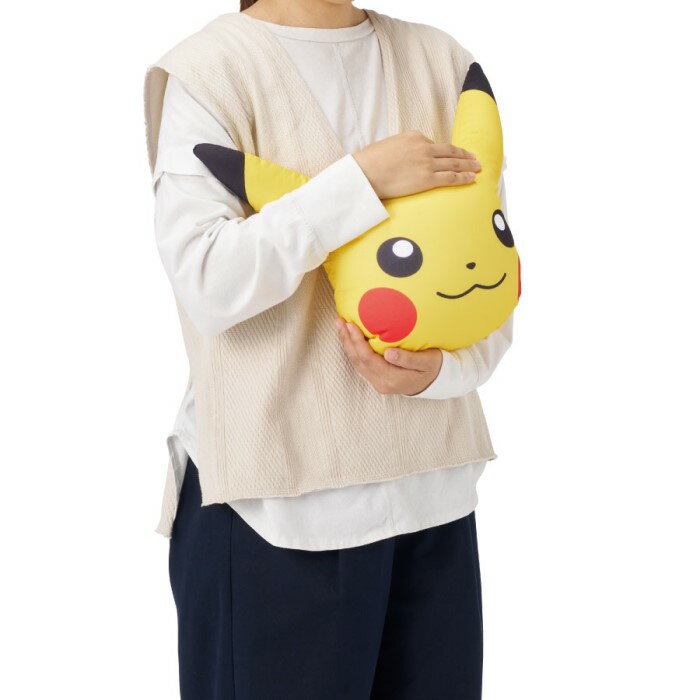 GOWELL ポケモン モンスターボールにもピカチュウにもなる3WAYネックピロー 旅行用品 トラベルグッズ ビーズクッション ポケットモンスター Pokemon リラックス 機内 車内 首の疲れ 長旅 リラックスグッズ フライト 快適サポート 快眠グッズ 変身ネックピロー ゴーウェル