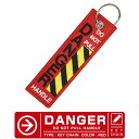 DANGER DO NOT PULL HAMDLE タグ キーホルダー (1個) カラー レッド 危険 ハンドルを引っ張らないでください フライトタグ キーチェーン Red Engineers Caution 飛行機 整備 メンテナンス 航空 ひこうき 車 バイク グッズ アイテム アクセサリー 雑貨 送料無料