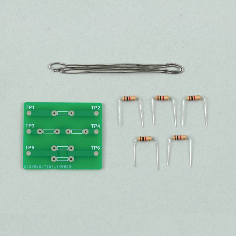 商品の説明 ⇒ 他のクラフト工作用品を見る 商品説明：基板1枚で学べる！はんだ付けと抵抗の基本！抵抗器のはんだ付け練習と、抵抗値の基礎学習が同時にできる学習用基板セットです。はんだ付けパーツ数が少なく、短時間で作業できるため初めての実習にも適しています。部品配置がわかりやすく、作業工程を確認しながら進められます。時間の限られた授業や実習でも無理なく取り組めます。電子工作の導入や基礎確認におすすめの教材です。はんだ付け　練習基板　抵抗器　抵抗値　学習教材　電子工作　工作キット　初心者向け　授業用　実習用　学校教材　理科　技術科　教育用　基礎学習注意:—商品サイズ（単位mm)：約30×35mmセット内容：練習基板×1、電子部品セット×1、はんだ×1重量（g）：5材質：PP包装形態：袋入り販売単位：個生産国：中国パーティ・イベント衣装・コスチューム・ワークショップ・宴会・知育・おもちゃ・工作・自由研究・子供会・宿題・学校教材・教育・運動会・発表会・キット・備品・クラフト・アーテック/Artec 激安手芸用品通販店ウイングスだからできる問屋価格です ※工場からのお取り寄せになりますので、ご注文が確定してもタイミングにより売り切れ・入荷待ち状態である場合がございます。 ※お使いのディスプレイや環境によって画像のお色と異なる場合がございます。予めご了承お願いします。 ご注意 ※工場からのお取り寄せになりますので、ご注文が確定してもタイミングにより売り切れ・入荷待ち状態である場合がございます。 ※お使いのディスプレイや環境によって画像のお色と異なる場合がございます。予めご了承お願いします。