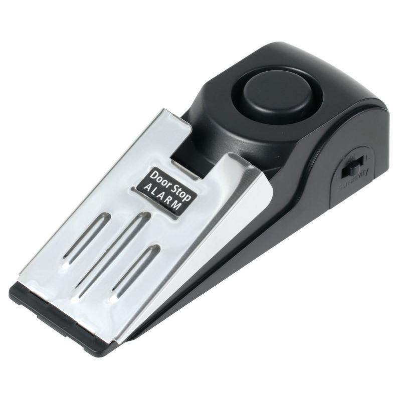 商品の説明 ⇒ 他の防犯アイテムを探す 商品説明：侵入者を音で撃退！旅行先や自宅のドアに置くだけで簡単設置！工事不要で手軽に使える床置き型ドアアラームです。開き戸に設置し、ドアの開閉や衝撃を感知して作動し、電源を切るまで鳴り続けます。裏面には滑り止め加工が施され、安定して設置できます。衝撃の感度を3段階に設定することができます。9V角形アルカリ電池で動作し、軽量・コンパクト設計で、旅行や宿泊先での防犯にも役立ちます。ドアアラーム　防犯アラーム　置き型アラーム　120dBアラーム　侵入者威嚇　侵入検知　警告　電池式　安全　防犯　感度調整　旅行防犯　室内用防犯　電池式アラーム　滑り止め付き　工事不要　携帯用防犯　9V電池対応　簡単設置　衝撃感知注意:電池（9V角形アルカリ電池1本）は別売りです。商品サイズ（単位mm)：45×135×35mmセット内容：個重量（g）：100材質：ABS包装形態：箱入り販売単位：個生産国：中国パーティ・イベント衣装・コスチューム・ワークショップ・知育・おもちゃ・工作・自由研究・学校教材・教育・運動会・キット・備品・クラフト・アーテック/Artec 激安手芸用品通販店ウイングスだからできる問屋価格です ※工場からのお取り寄せになりますので、ご注文が確定してもタイミングにより売り切れ・入荷待ち状態である場合がございます。 ※お使いのディスプレイや環境によって画像のお色と異なる場合がございます。予めご了承お願いします。 ご注意 ※工場からのお取り寄せになりますので、ご注文が確定してもタイミングにより売り切れ・入荷待ち状態である場合がございます。 ※お使いのディスプレイや環境によって画像のお色と異なる場合がございます。予めご了承お願いします。