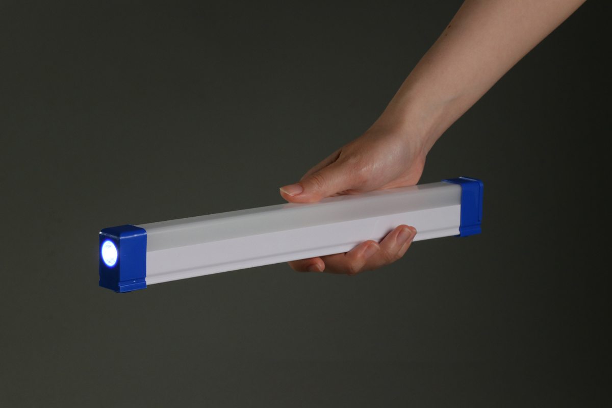 商品の説明 ⇒ 他の防災グッズを探す 商品説明：マグネット付きで様々な場所に設置可能！ハンディライトとしても使用可能！緊急時や作業時に使用できるLEDライトです。持ち運びしやすく用途に合わせた使用が可能です。マグネット付きなので様々な場所に...