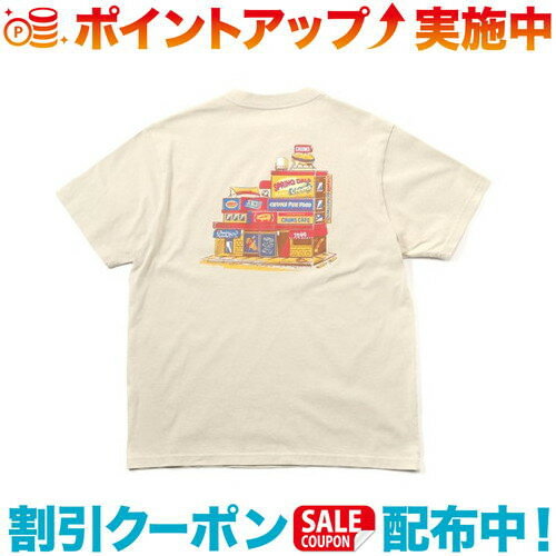 タフな空紡糸で編んだ使用したCHUMSの定番Tシャツ。1棟まるごとチャムスだけのお店が入っているビルがオープン！という空想を形にしました。テラスではブービーがタープを張ってお酒を飲んでいます。かっこいいデザインでプリントも建物が引き立つよう、わざと小さめにしています。左胸にはクラシックアメリカンダイナーのような看板のプリントを。厳しい基準に合格した高品質な綿製品の証、「COTTON USA」を使用。素材:Cotton 100%出品商品の在庫について当店ならびに仕入先に在庫のある商品を出品しています。当店に在庫が無かった場合、メーカーお取寄せ後の発送になる場合がございます。多店舗販売、入荷数が少ない商品、ご注文をいただいた後に仕入先に手配する商品もございますのでご注文をいただいても、納期遅延や在庫を切らしている場合がございます。その際はメールにてご連絡させていただきます。品切れの際はご容赦下さいませ。