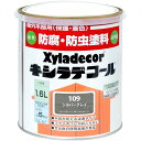 屋外木部用（保護・着色）油性 高性能防腐・防虫塗料Xyladecor木目が見える浸透タイプフクレやワレがおこらない文化財の使用実績が豊富特長●日光や風雨に強い耐候性顔料の効果で鮮明な色が長持ち、長期間木材を保護します●木材に浸透し、表面に余分な塗膜を作りません。木の通気性を保つため木の呼吸を妨げないので塗膜のフクレ、ワレがおこりません●ハケ捌きが良く塗りムラになりにくいので、仕上げが簡単です●また、塗膜を作らないので、塗り替えの際もごみやほこりを落とすだけで上塗りすることができるなど、メンテナンス性に優れています●木材の内部に浸透し、内部から防腐・防カビ・防虫効果を発揮します●外部機関の各種試験で安全性を確認しています※防虫の対象はヒラタキクイムシなどの木材害虫です。シロアリ、アリ、ハチなどは対象外です※立地条件や周辺環境、建物の構造などにより、早期に塗装面の退色・変色ならびにカビ、木材害虫、木材腐朽菌などによる汚染、加害を生じる場合があります発売以来50年以上の実績を持つ木材保護塗料の定番ブランド。多くの採用実績が高い防腐・防カビ・防虫効果を証明しています「木を守る」「木を彩る」日光や雨・害虫・カビなどの外敵から大切な木材を長期間守ります。数々の文化財や公共施設などに採用実績があります。多彩なカラーバリエーションでイメージ通りの仕上がりに用途●屋外木部用●羽目板・下見板・破風・窓枠・門扉・ウッドデッキ・戸袋・窓格子・雨戸・ヌレ縁・鼻かくし・フェンス・ルーバー・パーゴラ・ガーデンファニチャー・ログ材・木橋の高欄・ドア・軒天・ベンチ・ラティス・ウッドプランター・木柵など※公共の建物、大型建築物から文化財まで、メンテナンス間隔の長いもの、長期にわたって維持、管理が必要なものに多数の実績があります※試し塗りで明らかに塗料が浸透しにくい被塗装材への塗装はお控えください※南洋系硬質材などへの塗装は浸透しにくく、乾燥遅延が起こる可能性がありますのでご注意ください必ず試し塗りを行い、確認してから塗装してください。乾燥が著しく遅い場合は、塗装をお控えください【南洋系硬質材の例】イペ、チーク、ジャラ、アゾベ（ボンゴシ）、アサメラ、セランガンバツ、ウリン（ベリアン）、マサラン　デューバなど※キシラデコール（#120やすらぎ）は業務用として販売しております。 家庭用は、キシラデコール白木やすらぎとなります家庭用と業務用は容器デザインが異なりますが、塗料の中身は全く同じです標準塗装仕様工程：下塗り・上塗り塗料：キシラデコール（#102〜#116・#120）使用方法：ハケ塗り（スプレー塗装不可）2〜3回塗り標準使用量：0.15〜0.20L/平方メートル（5〜7平方メートル/L）（2〜3回塗りの合計量）塗り重ね乾燥時間：12時間以上備考乾燥は約24時間低温・多湿時3日以上塗装時の木材含水率は、18％以下を標準とします。1）キシラデコールカラレス（#101）は有色仕上げ時（#120やすらぎ除く）の着色ムラ防止に下塗り剤としてご使用ください。ただし、樹種（針葉樹・広葉樹など）によっては着色が薄くなることがありますので、必ず試し塗りにより仕上がりをご確認ください。標準使用量0.05〜0.10L/平方メートル（10〜20平方メートル/L）（1回塗り）、キシラデコールを上塗りするための塗り重ね乾燥時間2〜6時間2）標準使用量は、被塗材の種類（新材・古材）、樹種（針葉樹・広葉樹など）、塗装面、含水率、材のひび割れなどで異なることがあります。3）塗り重ね乾燥時間は、気温20℃、湿度65％、木材含水率18％の条件を示します4）以下の場合は乾燥遅延を起こすことがありますので、ご注意ください湿度が高い場合、低温の場合、塗布量が多すぎる場合、下塗りが未乾燥のうちに重ね塗りした場合、塗料が浸透しにくい木材に塗装した場合、換気が不十分な場合乾燥が不十分な場合には、降雨などによって塗料が流れ落ちる可能性がありますのでご注意ください。塗装後未乾燥のうちに降雨が予想される場合は、塗装箇所に応じた適切な養生をしてください5）公共建築工事標準仕様「木材保護塗料塗り（WP）」で使用する場合はキシラデコールの容量（L）に比重を掛け重量（kg）換算してください。（例）16L（缶）×0.85（平均比重）=13.6kg（比重は色によって若干異なります）塗り面積（2回塗り）：約5.3〜8平方メートル（タタミ約5枚分）塗装上の注意1.顔料が缶の底に沈殿していることがありますので、使用前によく缶を振り、角棒などでかき混ぜてください。使用中もよくかき混ぜてください2.吸い込みムラの出やすい木材で、着色ムラおよび塗り継ぎムラが気になる場合は、無色のキシラデコールカラレス（#101）を下塗りしてから有色のキシラデコールを2回塗装することをおすすめします。この場合、上塗りの色が薄く仕上がることがありますので、必ず試し塗りで確認してください【吸い込みムラの出やすい木材の例】合板、集成材など3.ベンチ、ベランダ、ウッドデッキ、バルコニーなどの平面部位は摩擦による色落ちが早いため、塗り重ねをこまめに行ってください。また、色落ちにより衣服を汚すおそれのある部位への塗装は、乾燥後ウエスなどで乾拭きしてください4.雨天の日、多湿時（相対湿度85％以上）、または低温時（5℃以下）の塗装はお控えください5.色見本と仕上がりが異なることがありますので、試し塗りで仕上がりを確認してください6.試し塗りで明らかに塗料が浸透しにくい被塗材への塗装はお控えください7.南洋系硬質材などへの塗装は浸透しにくく、乾燥遅延が起こる可能性がありますのでご注意ください。必ず試し塗りを行い、確認してから塗装してください。乾燥が著しく遅い場合は、塗装をお控えください【南洋系硬質材の例】イペ、チーク、ジャラ、アゾベ（ボンゴシ）、アサメラ、セランガンバツ、ウリン（ベリアン）、マサランデューバなど8.雨水や積雪などにより水分が滞留しやすい部位は、比較的短期間に色落ちする場合がありますので、こまめなメンテナンスを心掛けてください9.キシラデコールやすらぎ（＃120）はUVカット（白色）顔料を含むため、完全な透明ではなく少し白っぽく仕上がります。また、浸透しにくい木材は、表面に顔料が残り白っぽさが目立つことがありますので、試し塗りにより仕上がりをご確認ください。特に、褐色系硬質材や含水率が高い木材への塗装では経時により徐々に白っぽさが増し、塗装後半年以内で白っぽさが目立つことがありますのでご注意ください【褐色系硬質材の例】イペ、チーク、ジャラ、アゾベ（ボンゴシ）、アサメラ、セランガンバツ、ウリン（ベリアン）、マサランデューバ、ケヤキなど10.ワックス及び塗膜のついている塗装面には、キシラデコールは塗れませんので、必ずサンドペーパーなどで完全に取り除いてください11.キシラデコールカラレス（#101）は、有色キシラデコールの下塗り剤として設計されており、防腐・防カビ・防虫成分は含まれていますが、紫外線をカットする顔料が含まれておらず日焼けや変色を防止できないため、クリヤーとしての単独使用はお避けください12.キシラデコールやすらぎ（#120）やキシラデコールワイス（#114）は、ごみやほこりやカビなどの汚れが目立ちやすく、こまめに清掃して汚れの除去を行った後に塗り替えることをおすすめします13.使用後のハケなどの後始末は、乾かないうちに油性塗料用うすめ液でよく洗って陰干ししてください14.他の塗料との混合やシンナーなどでうすめると、キシラデコールの性能が著しく損なわれるので絶対に避けてください15.本製品は屋外木部用です。屋内木部への塗装はお控えください。屋内木部に塗装する場合は、姉妹品の「キシラデコールインテリアファイン」をご使用ください16.キシラデコールを2色以上混合して好みの色を作ることはできます。ただし、キシラデコールカラレス（#101）と混合して使用することは、耐候性が低下するためお避けください17.新しい材は木の表面が高密度なため、標準使用量が塗布できない場合があります。そのため塗装面の劣化が早くなる可能性がありますので、木の表面をサンドペーパーなどで研摩し、塗布量を増やすか、早めにメンテナンスを行ってください18.キシラデコールの塗り替え時期は、建物が建っている土地の自然地理条件、とくに気候と地形によって異なりますが、次のような状態になったときに塗り替えてください（1）：汚れが著しくなったとき（2）：退色が激しくなったとき19.キシラデコールの1回目の塗り替えは2〜3年後、以降は5年毎を目安として再塗装してください。ただし、18.に記載のとおり条件によって異なりますので期間を保証するものではありません取扱い上の注意1.廃棄の禁止（本剤及び洗浄液）：下水、河川、池、湖沼、海、井戸、地下水などを汚染させるおそれのある場所へは廃棄しないでください2.廃棄方法：空容器は他目的に使用せず産業廃棄物処理業者に依頼してください。また、塗装後に残った少量の塗料を廃棄する場合は、ボロ布や新聞紙などに吸収させて十分水に浸してから処分してください。なお、多量の場合は、産業廃棄物として、廃棄業者に依頼してください3.漏洩時の処置：少量の場合は、ボロ布や新聞紙に吸収させて十分水に浸してから処分してください。多量の漏洩の場合は、流出の防止に努め、火気を避けてください。地下水汚染のおそれがある場合は、警察署・保健所などへ連絡してください4.消火法：粉末消火器、泡消火剤、乾燥砂を使用してください5.環境汚染6.(1)：下水、河川、池、湖沼、海、井戸水、地下水などを汚染させるおそれのある場所で使用しないでください7.(2)：臭いがありますので居住者、周辺の居住者に対して十分ご配慮ください8.腐食：塩ビ製品(水道管など)、発泡スチロールなど(断熱材)にかからないようにしてください。かかったらすぐに洗剤で洗ってください。9.家財汚染：塗装対象物以外にかからないようにしてください10.食品、飼料汚染：食品、飼料などにかからないようにしてください。11.混合禁止：他の塗料、薬剤などと混合しないでください12.可燃性：火気、静電気、衝撃火花などによる着火源の生じないよう注意してください13.自然発火：塗料を拭き取ったボロ布などは、自然発火のおそれがありますので、十分水に浸してから処分してください14.水質汚濁防止法上の注意：薬液浸透施設を設置する場合は、都道府県知事に対し、特定施設の届出が必要です保管・貯蔵上の注意1.場所：食品と区別して、幼児・子供の手の届かない所に保管してください2.方法：雨水、直射日光、高温・多湿、潮風を避けて保管してください3.事故防止：盗難、紛失、流失などの事故防止に努めてください検索ワード：屋外 着色 浸透 ラティス プランター トレリス 日焼け 刷毛 防虫 防腐