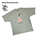 W.M.B.CのグラフィックプリントTシャツ。肉厚なTボーンステーキのイラストがプリント。バックには、W.M.B.Cのロゴプリント。ワイドシルエット 綿100% 軽い着心地