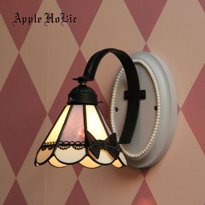 ブラケットライト 【Clawdette・クローデット】 LED対応 ゴシック　リボン 壁掛け照明 ステンドグラス ..