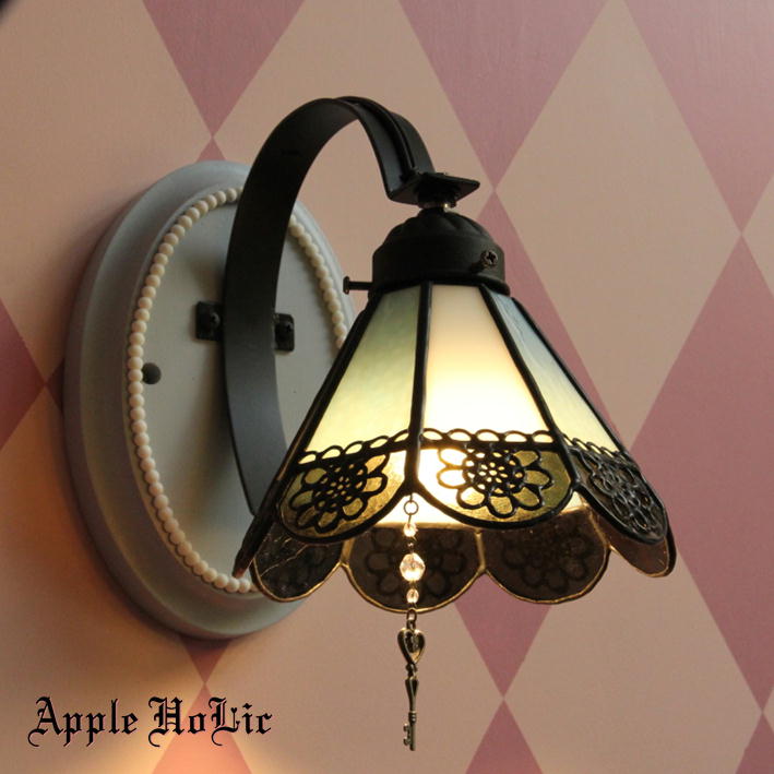 ブラケットライト 【Crowley・クロウリー】 LED対応 ゴシック リボン 壁掛け照明 ステンドグラス ランプ