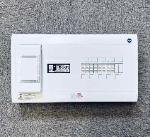パナソニック(Panasonic) リミッタースペース付 スッキリパネルコンパクト21ヨコ1列露出形8+2 30A BQWB3382 パナソニック(Panasonic) リミッタースペース付 スッキリパネルコンパクト21ヨコ1列露出形8+2 30A BQWB3382