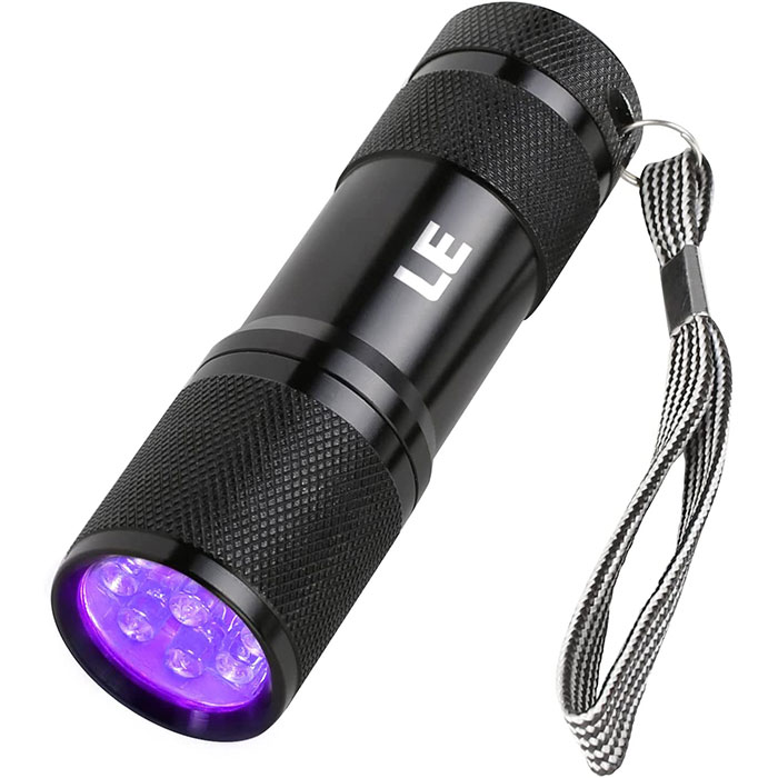 【SALE】LE　犬・猫　ポータブル　おしっこファインダーミニLEDライト　超コンパクト　LE Black Light Flashlight, Small UV Lights