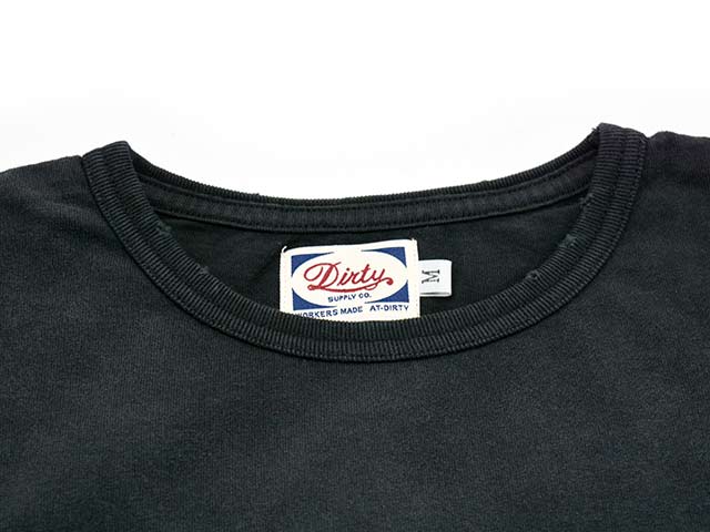 【AT-DIRTY/アットダーティー】2025SS「Dirty Foot College S/S Tee/ダーティーフットカレッジショートスリーブTee」(NEW NAME/ニューネーム/DRESS HIPPY/ドレスヒッピー/神戸/アメカジ/ハーレー/バイカー/ホットロッド/ホイールズアパレル/WOLF PACK/ウルフパック)