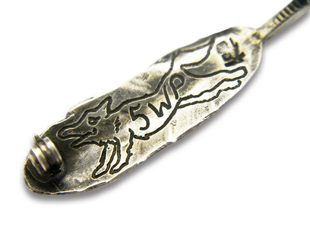 ������CHOOKE/���硼���ۡ�Drawing Wolf Feather Pins with Turquoise/�����������դ��ɥ������󥰥���եե������ԥ󥺡סڤ������б���(������ɥ�����/����ƥ�����������/������ơ���������/�ͥ��ƥ��֥��������꡼/�ϡ��졼/���ᥫ��/�ץ쥼���/����եѥå�)