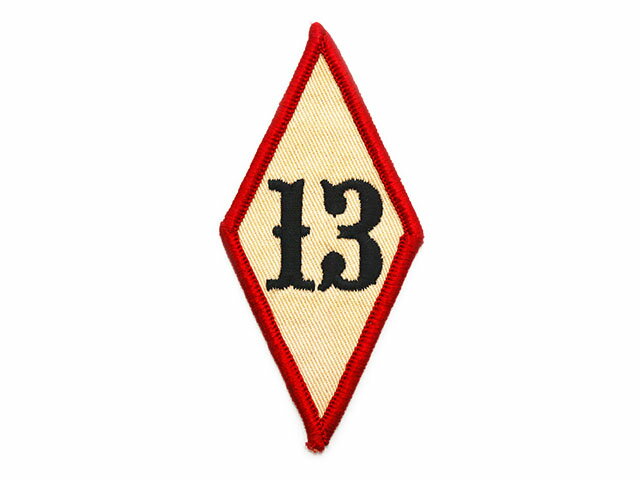 【TOMMY GUN/トミーガン】「Hand Made Patch”13”/ハンドメイドパッチ”13”」(RED) 【DM便対応】(Fly Wheels/フライウィール/COTTON PICKIN TATTOO/コットンピッキンタトゥー/刺繍ワッペン/ハンドメイド/アメカジ/ハーレー/バイカー/WOLF PACK/ウルフパック)