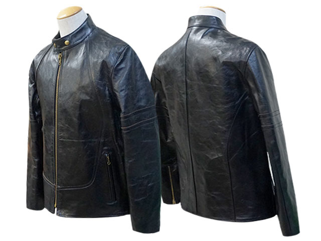 ギフト対応【Single Riders Jacket”Roberts”】 商品詳細 【FINE CREEK&CO/ファインクリークアンドコー】の「Single Riders Jacket”Roberts”/シングルライダースジャケット”ロバーツ”」になります。 VANSON社のモデル”RJ”からインスパイアされ、パターンを見直して再構築したシングルライダースジャケットです。 ベジタブルタンニン鞣しのピグメントフィニッシュで仕上げられた1.3mm厚の上質で厳選に厳選を重ねたポーランド産ホースハイドを使用。 アニリン仕上げに色止め剤を使用したホースハイドを使用しているため、着込む程に色止め剤がひびわれ迫力のあるダイナミックな皺が刻まれていく。 更に裏地はコットンを使用し着心地良く仕上げ、ジッパーなどのパーツのチョイスやディテールにも拘っており、茶芯仕様で着込むほどに芯の茶が浮かび上がるだけでなく、顔料が割れることによる皺が入り、染料仕上げとは異なるピグメント特有の迫力ある表情が楽しめる1着です。 【ブラック】 【カラー/WALDES7連チェーンジッパー付きハンドポケット】 【アーム部の2ライン/ジッパーカフス】 【プリーツ/WALDESジッパー】 【コットンライニング/ブランドネームタグ】 【品番：Single Riders Jacket”Roberts”】 【カラー：ブラック】 【素材：表地＝馬革、裏地＝コットン100%】 【サイズ：36(S)・38(M)・40(L)・42(XL)・44(XXL)】 Size 36(S) 38(M) 40(L) 42(XL) 44(XXL) 肩幅 40cm 42cm 44cm 46cm 48cm 身幅 48cm 50cm 52cm 54cm 56cm 着丈 63cm 65cm 67cm 69cm 71cm 袖丈 61cm 62cm 63cm 64cm 65cm