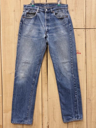 【中古】激ヒゲ リーバイス501 古着 LEVIS501 ハチマル インサイドシングル 80S MADE IN USA W32×L32