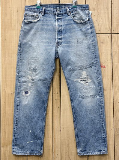 【中古】激ヒゲ リーバイス501 ハチマル 古着 ダメージカスタム LEVIS501 80S MADE IN USA W35×L29