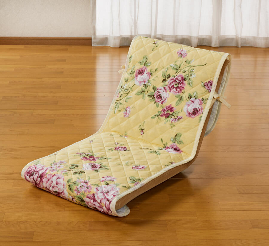 1人掛け キルティングチェアカバー 2枚組 花園 イエロー系 チェアパッド 座椅子カバー ダイニング椅子カバー 座面保護 わた入り ポケット 紐 洗える リボン