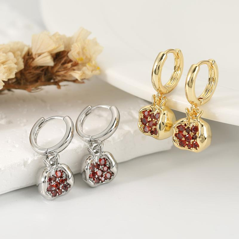 ピアス レディース ザクロ フルーツモチーフ ジルコニア 銅製 アシンメトリー 立体感 かわいい インスタ風 個性的 お出かけ ファッション小物 アクセサリー ゴールド シルバー(4)