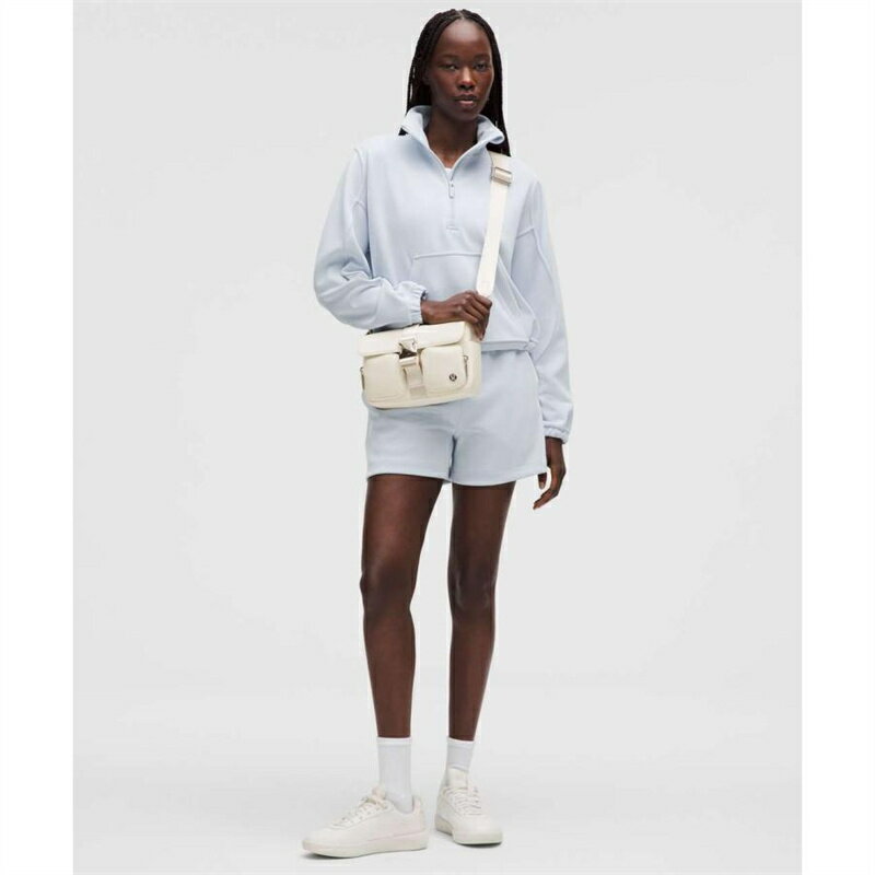 ルルレモン lululemon Wunderlust Multi-Pocket Crossbody Bag 3L ショルダーバッグ 斜めがけ メッセンジャーバッグ 軽量 多ポケット ナイロン ヨガ ジム カジュアル レディース 3