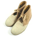 商品説明ブランドClarks　商品名デザートダッフル型番13292シリアル/製造No状態ランクABランク/良品、多少の使用感ありますが、目立つ傷や汚れのない状態です。サイズ27.5付属品付属品の有無/無　内容は画像で確認ください。状態詳細Clarksとダッフルコートが有名なGloverallとのコラボモデルですダッフルコートのトグルや素材を落とし込んだあたたかみのある仕上がりスエード部分に若干の汚れあります。商品についてこの商品はREX鈴鹿店で取り扱いをしております。商品の詳しい状態や情報については、店舗へお気軽にお問い合わせくださいませ。Clarks クラークス/デザートダッフル/13292/27.5/メンズスシューズ/ABランクこのカテゴリから探すメンズシューズこのアイテムから探す靴