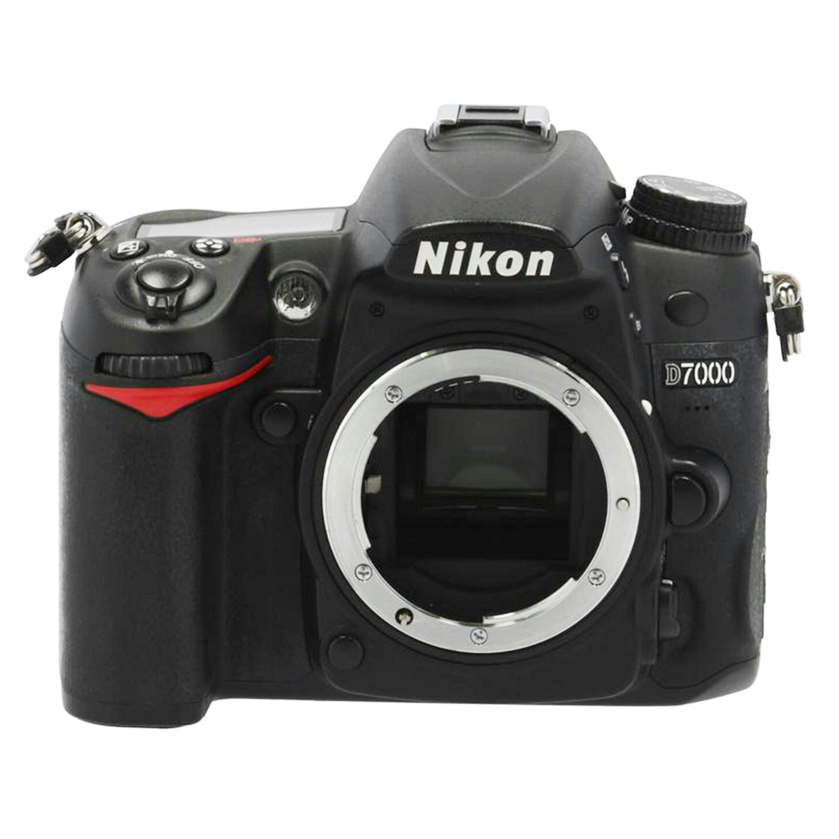 Nikon ニコン/一眼レフカメラボディ/D7000ボディ/2031541/デジタル一眼/Bランク/81【中古】