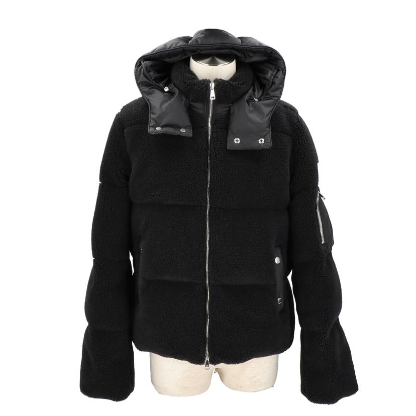 商品説明ブランドTATRAS商品名FLUMO/ダウンボアJK型番シリアル/製造NoMTSE23A4934-D状態ランクAランク/美品、キズ・汚れがなく使用感のない綺麗な状態です。付属品付属品の有無/有　内容は画像で確認ください。状態詳細カ−ドあります。サイズ170/88A着丈：約65cm　身幅：約58cm　肩幅：約47cm　袖丈：約67cm（実寸値による誤差ご了承ください）商品についてこの商品は須賀川店で取り扱いをしております。商品の詳しい状態や情報については、店舗へお気軽にお問い合わせくださいませ。TATRAS タトラス/FLUMO/ダウンボアJK/MTSE23A4934-D/メンズアウター/Aランクこのカテゴリから探す「紳士服」このアイテムから探す「メンズアウター」