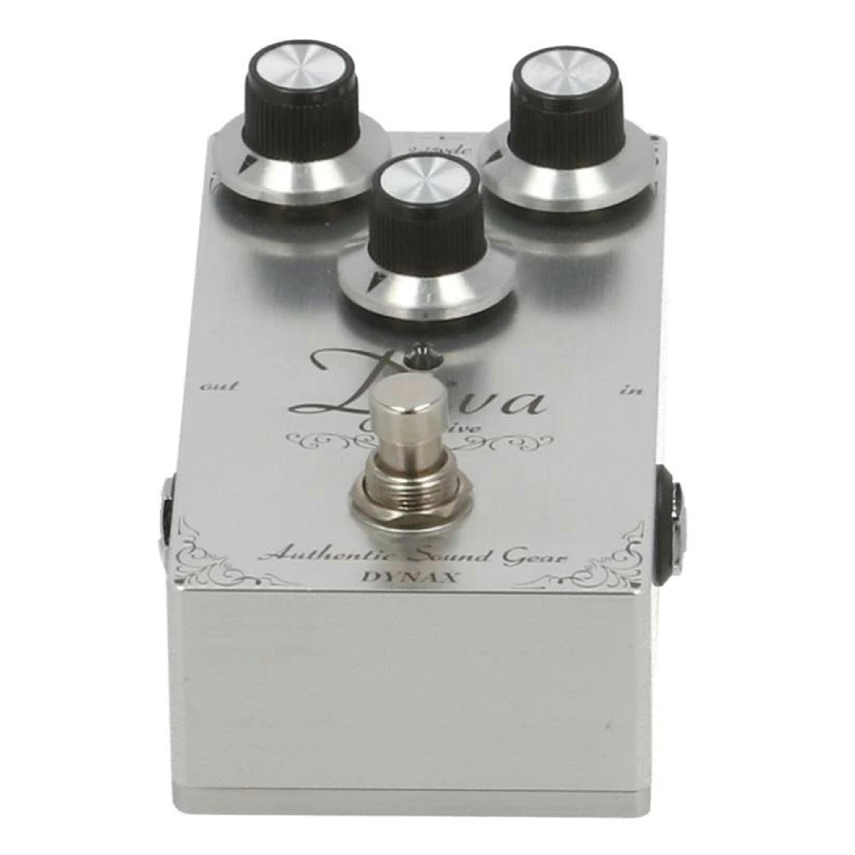 商品説明ブランドDYNAX商品名エフェクター／オーバードライブ型番Diva Overdriveシリアル/製造No087状態ランクAランク/美品、キズ・汚れがなく使用感のない綺麗な状態です。付属品付属品の有無/有　内容は画像で確認ください。状態詳細トランスペアレントを独自に追求した｢ネオトランスペアレント性能｣のオーバードライブペダル商品についてこの商品は那珂店で取り扱いをしております。商品の詳しい状態や情報については、店舗へお気軽にお問い合わせくださいませ。DYNAX ダイナックス/エフェクター/オーバードライブ/Diva Overdrive/087/Aランクこのカテゴリから探す「楽器」このアイテムから探す「エフェクター」