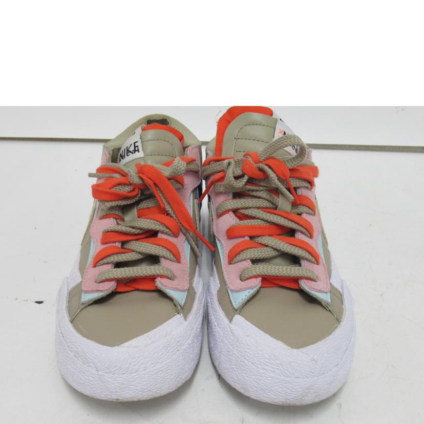 NIKE ナイキ/スニーカー/KAWS×SAKAI ブレーザーLOW/DM7901-200/ABランク/63【中古】