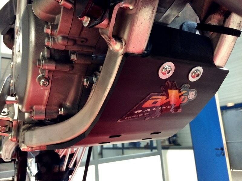 AXP-Racing / エーエックスピーレーシング モトクロス スキッドプレート - ブラック | AX1348