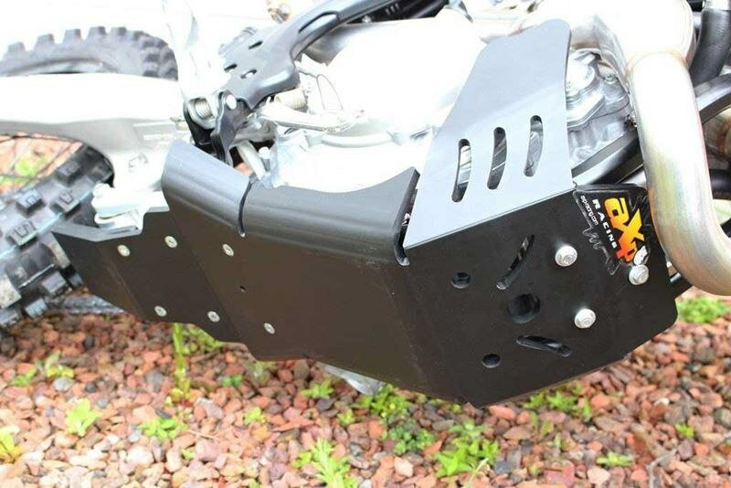 AXP-Racing / エーエックスピーレーシング Xtrem HDPE スキッドプレート - ブラック | AX1432