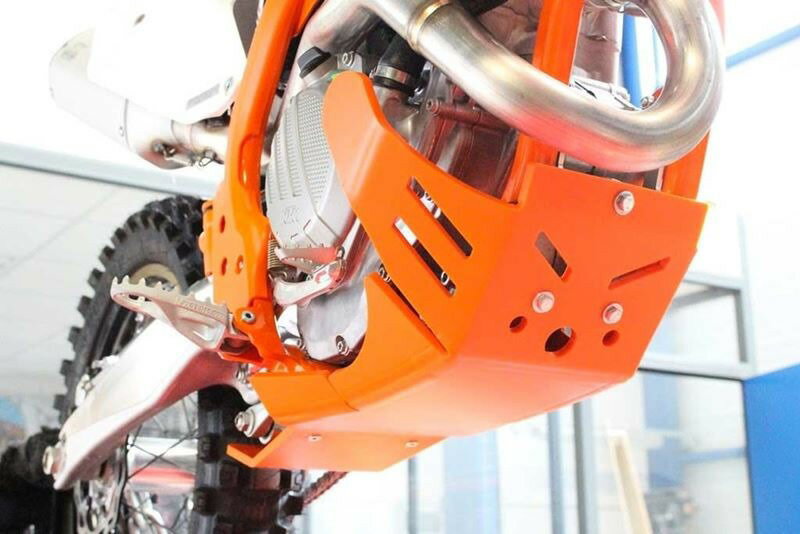 AXP-Racing / エーエックスピーレーシング Xtrem HDPE スキッドプレート - オレンジ | AX1455
