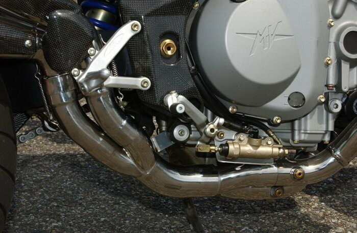 Bodis（ボディス）catalyzer リプレイスメント pipe Without Homologation ステンレス ground for Brutale (02-06) | MBRUTALE-002