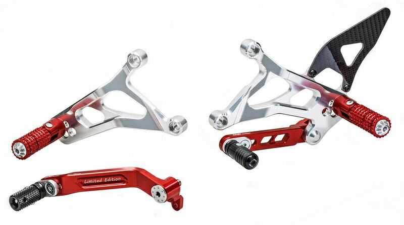 CNC Racing / シーエヌシーレーシング Adjustable rear sets MV Agusta - limited edition レッド/シルバー | PE227RS