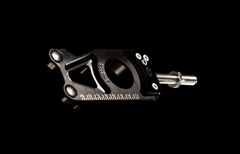 GILLES TOOLING / ギルズツーリング チェーンアジャスター TCA ブラック BMW | TCA-K46-B