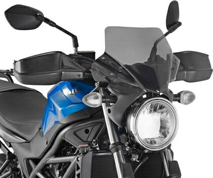 Givi / ジビ スクリーン Suzuki SV 650 16- スモーク dim. HxW 285x36 cm フィッティングキット付属 | A3111