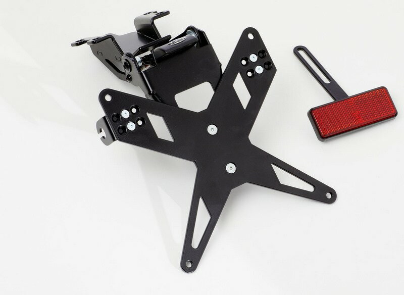 Protech / プロテック ナンバープレートホルダー kit including reflector and plate light - ブラック | 7210081