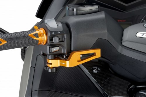 適合車種: YAMAHAT-MAX 530 (2012-2019)T-MAX 530 DX (2017-2019)T-MAX 530 SX (2017-2019)T-MAX 560 (2020-2023)T-MAX 560 DX (2020-2023)T-MAX 560 SX (2020-2023)T-MAX 560 TECH MAX (2020-2023)記事コード：8500OEAN バーコード : 8500000000793マキシスクーターのいくつかのモデルで利用可能なプイグのパーキングブレーキレバーは、オリジナルに代わって、よりエレガントでスポーティなパーソナライゼーションタッチをスクーターに与えます。アルミニウム製で、色はブルー、ゴールド、シルバー、レッドの5色からお選びいただけます。