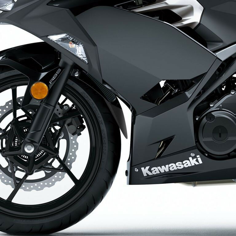 Pyramid Plastics / ピラミッドプラスチック Kawasaki Ninja 400 エクステンダーフェンダー マットブラック