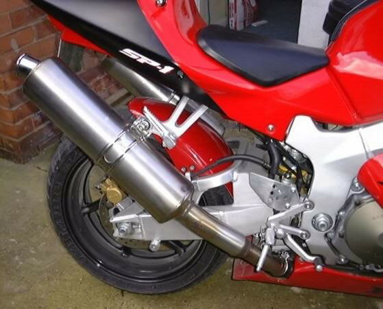 Pyramid Plastics / ピラミッドプラスチック Honda VTR 1000 SP1 ハガー グロスレッド 2000-2001 | 07124D