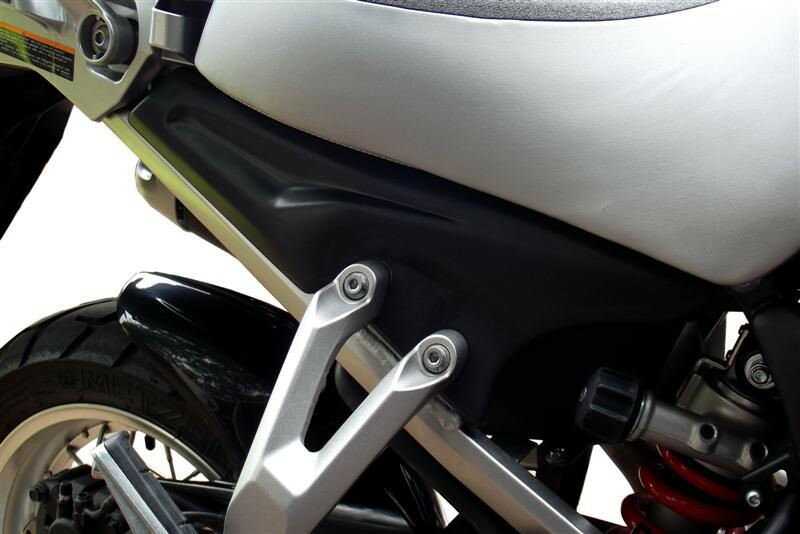 Pyramid Plastics / ピラミッドプラスチック Yamaha XT 1200 Z Super Tenere（スーパーテネレ） インフィルパネル サテンブラ?